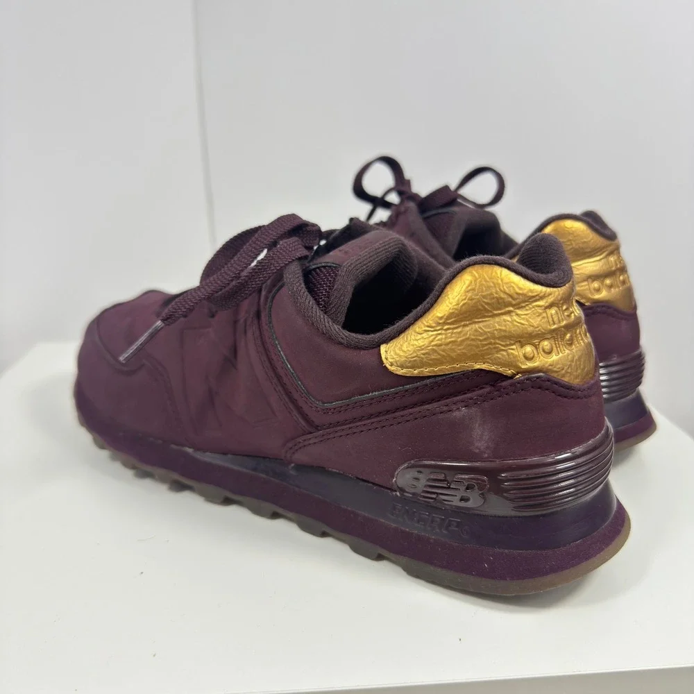 New Balance‎ 574 Molten Maroon Men 8.5 Maroon Gold Sneaker ML574MTC